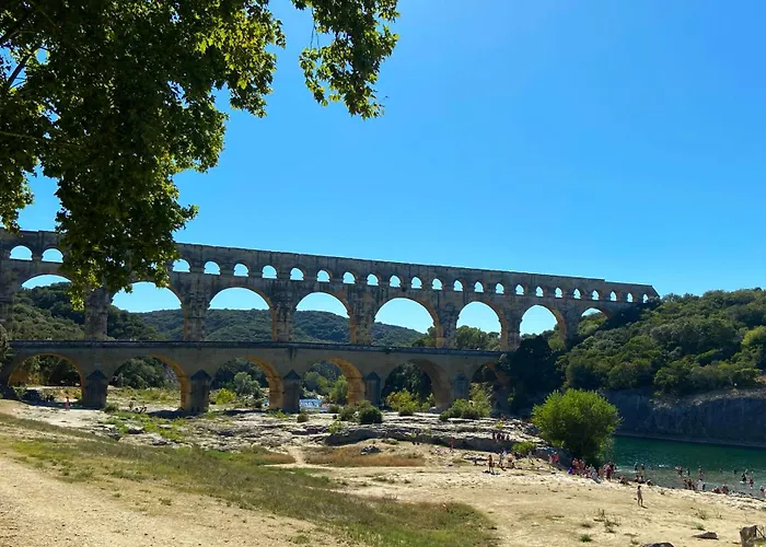 Loca-moulins Nyaraló Saze